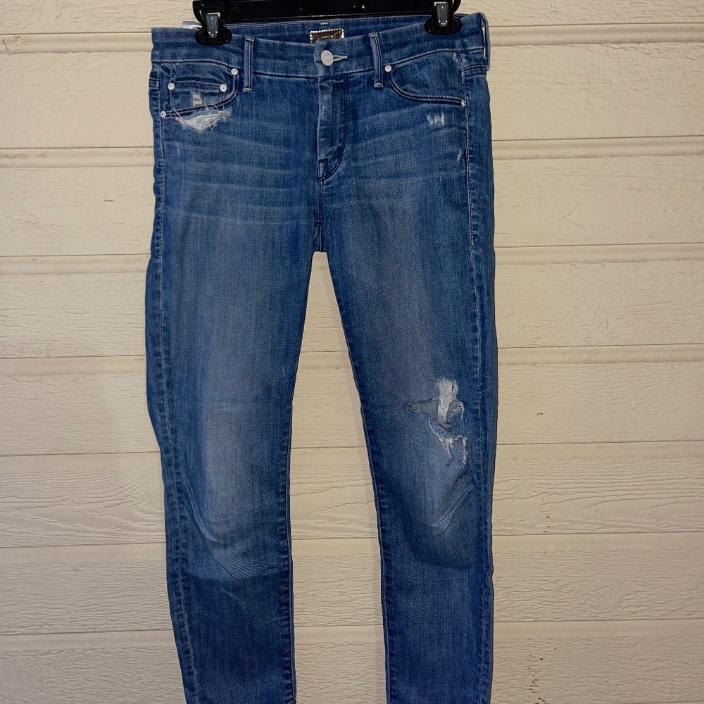 MOTHER The Looker Crop in Graffiti Girl Distressed Mid-Rise jeans size 26